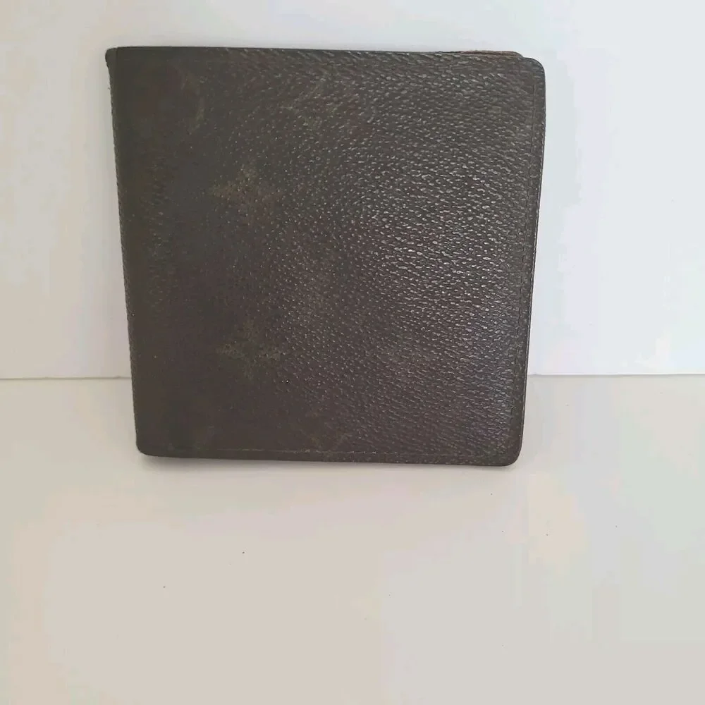 Vintage Louis Vuitton Men's LV Brown Bi-Fold Leather Wallet‎ Monogram Card Bill